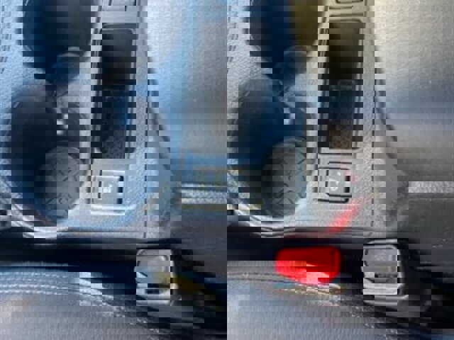 Used 2019 Nissan Rogue SV image 13