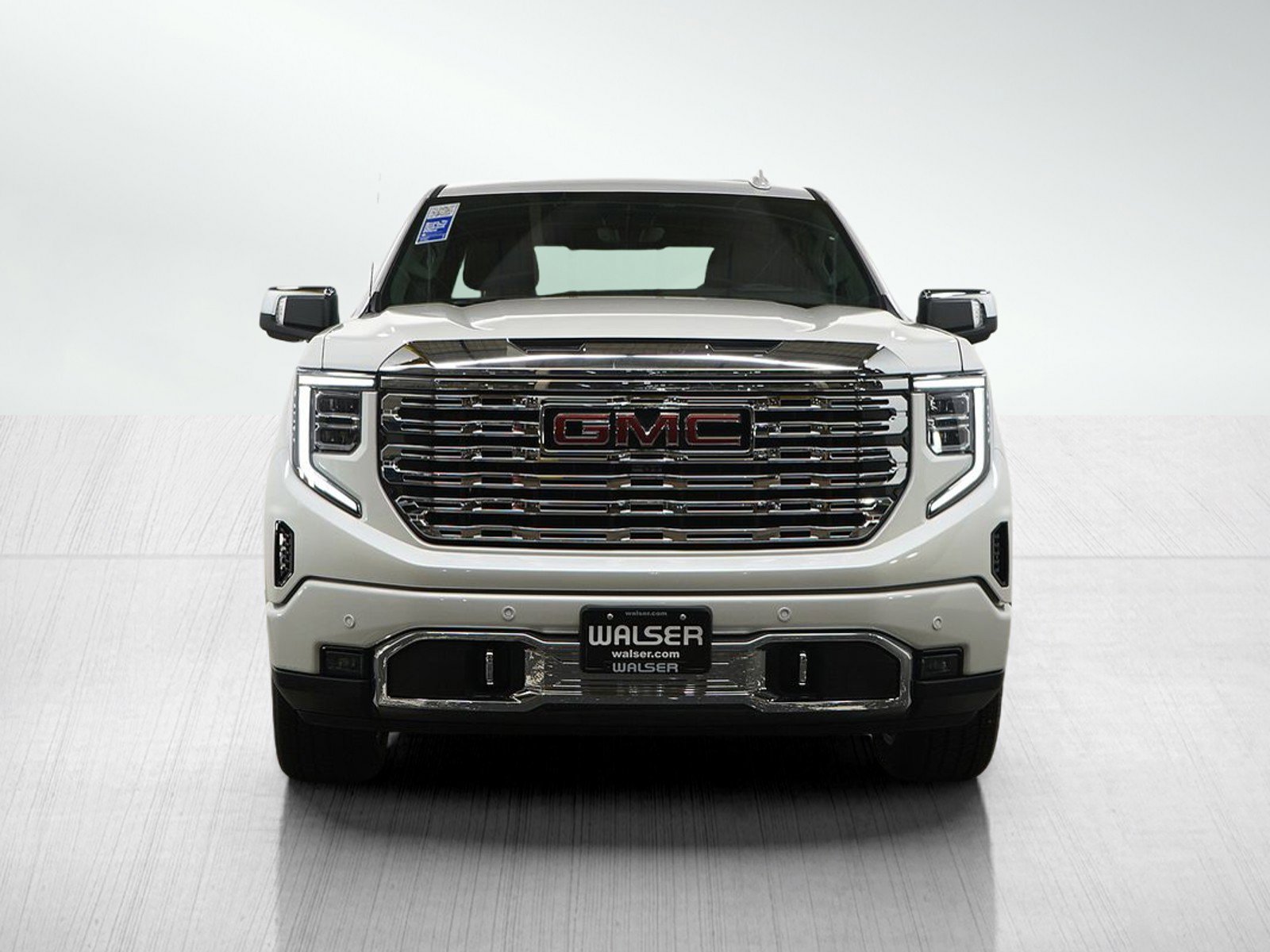 Used 2025 GMC Sierra 1500 Denali AWD/4WD image 8