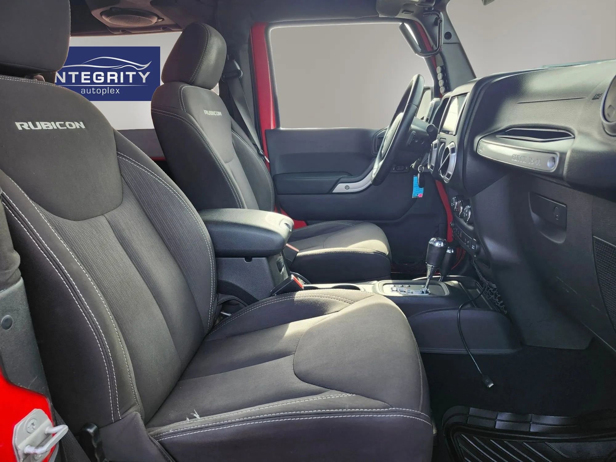 Used 2014 Jeep Wrangler Rubicon w/ Power Convenience Group image 19