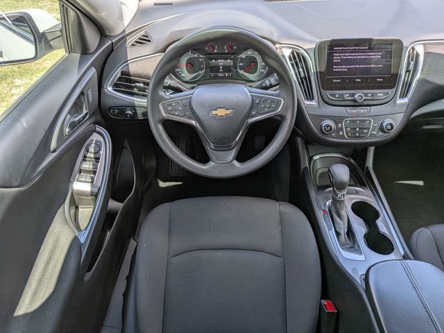 Used 2021 Chevrolet Malibu LT FWD image 13