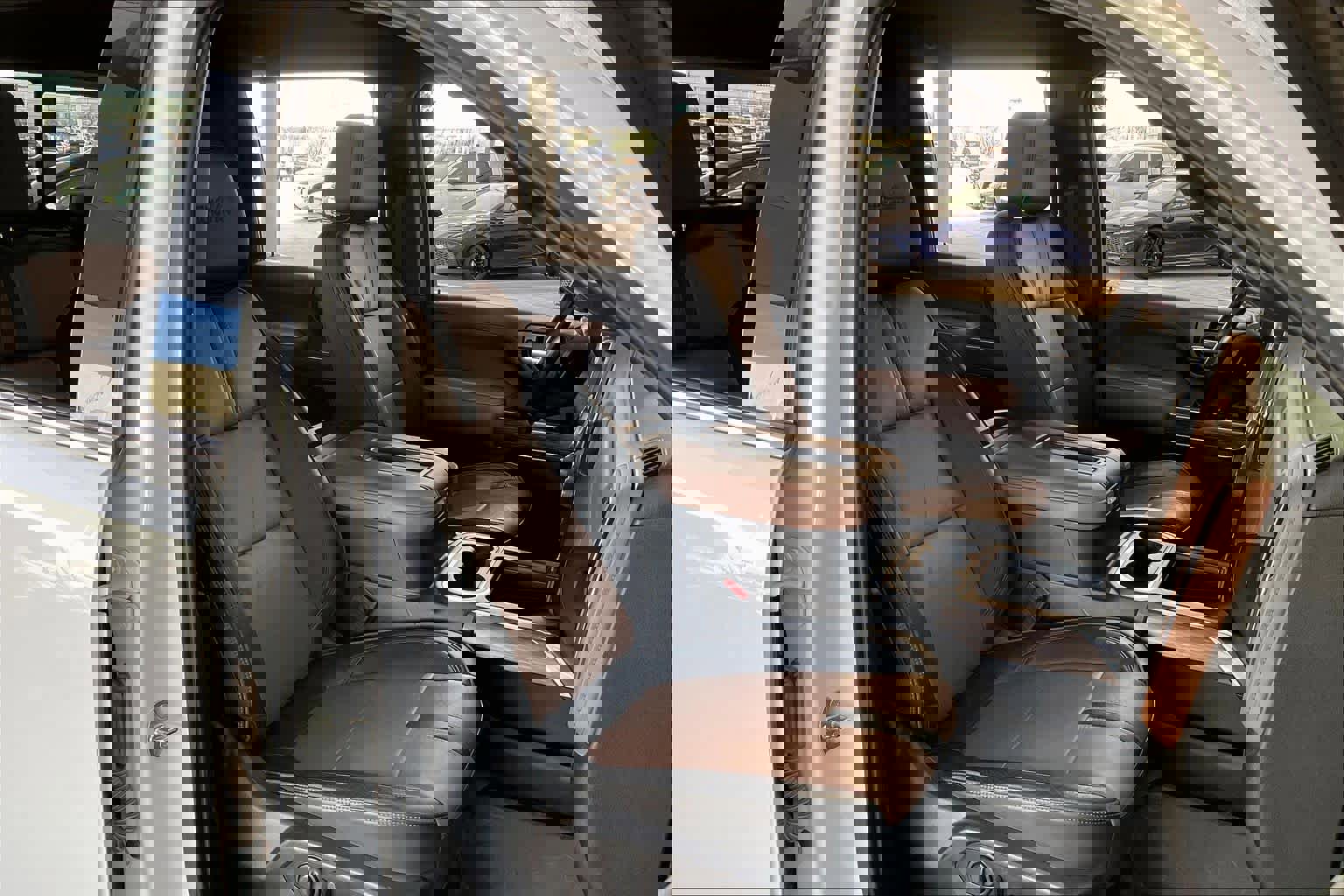 Used 2022 Chevrolet Silverado 2500 High Country w/ Technology Package image 10