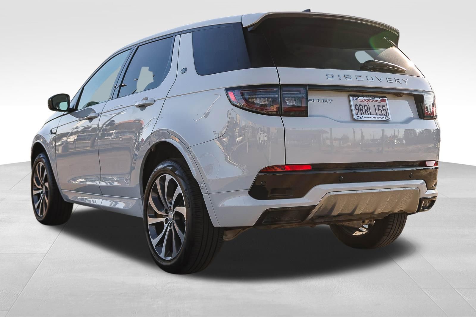 Used 2025 Land Rover Discovery Sport S image 7