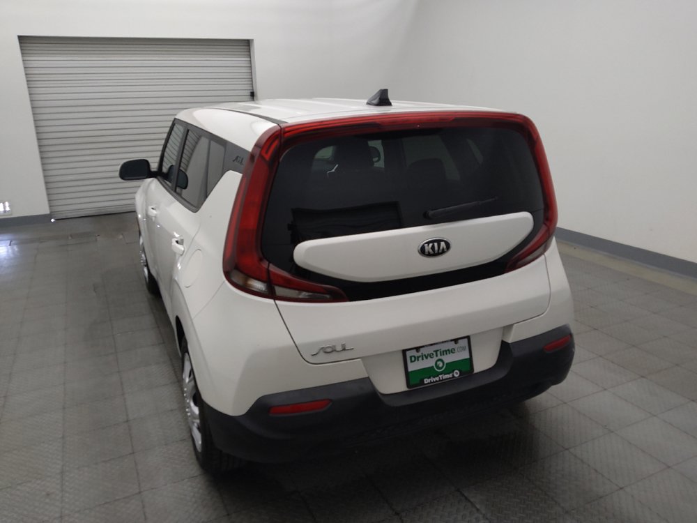 Used 2021 Kia Soul LX FWD image 6