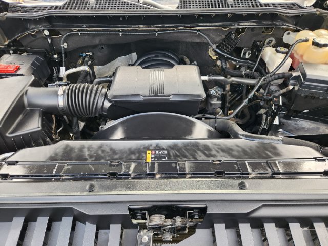 Used 2022 Chevrolet Silverado 2500 Custom w/ Custom Value Package AWD/4WD image 31