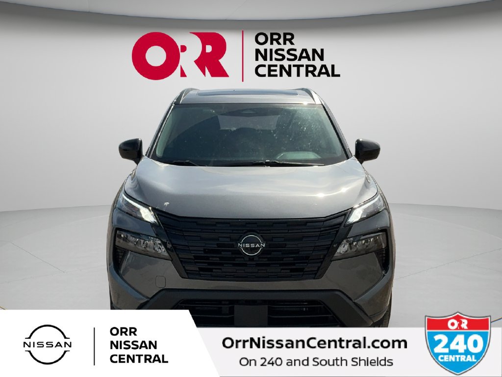 New 2027 Nissan Rogue Dark Armor FWD image 2