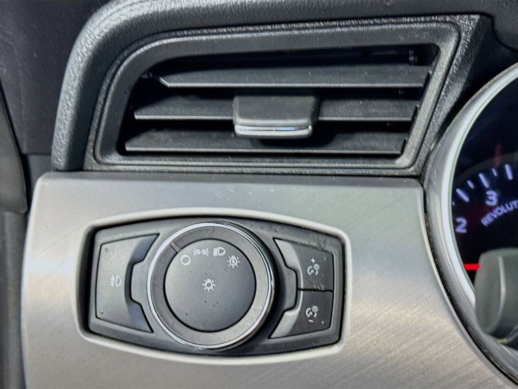 Used 2019 Ford Mustang Premium image 14