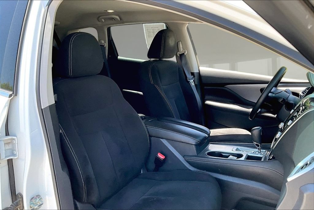 Used 2019 Nissan Murano S AWD/4WD image 27