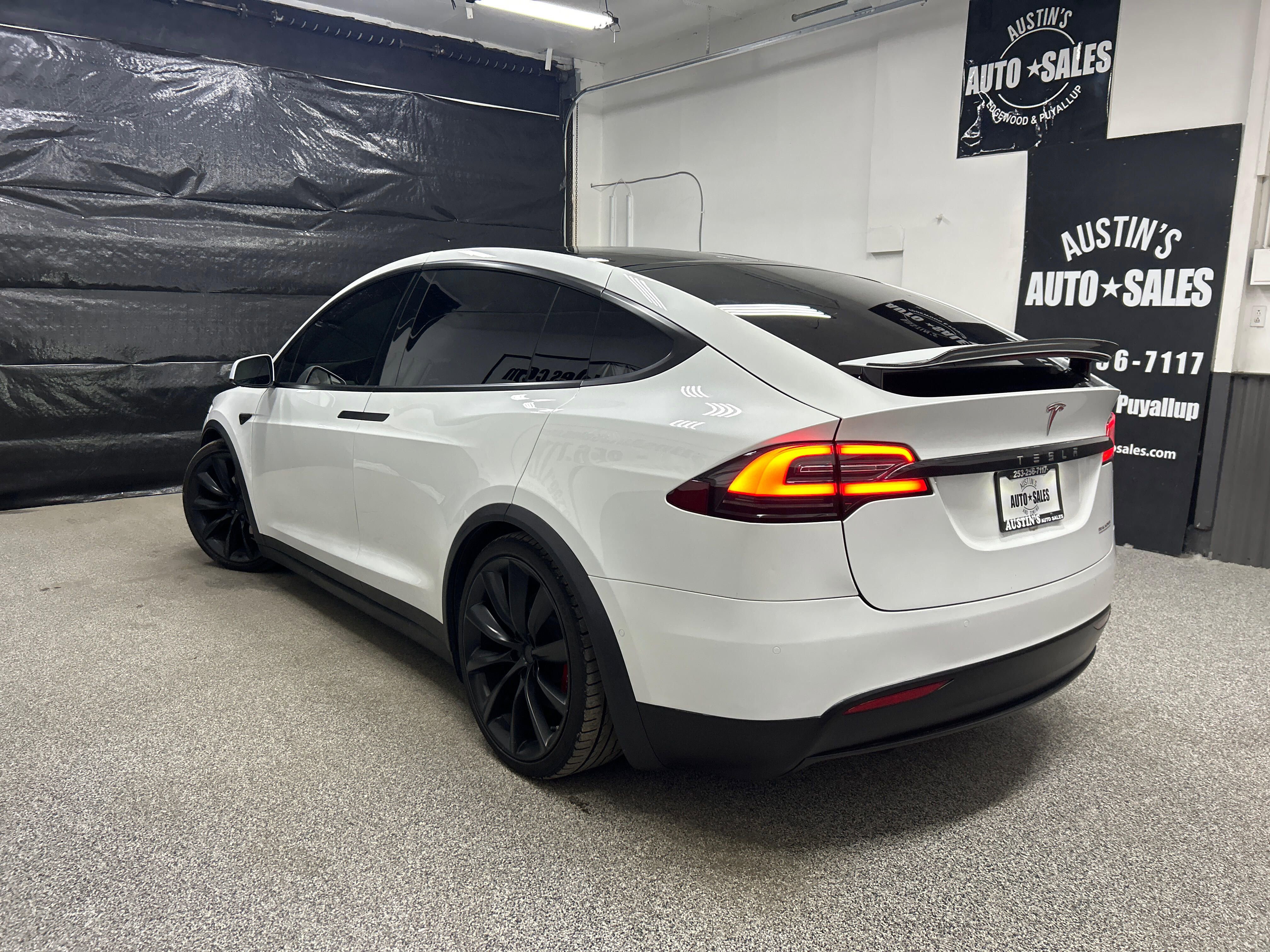 Used 2020 Tesla Model X Performance AWD/4WD image 4