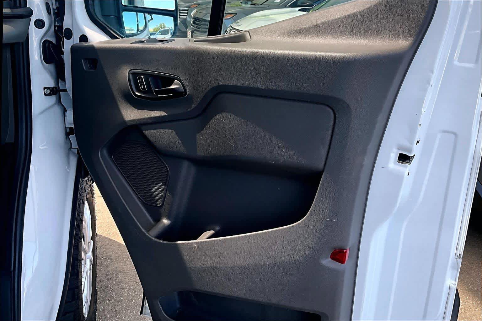Used 2023 Ford Transit 350 XLT RWD image 22