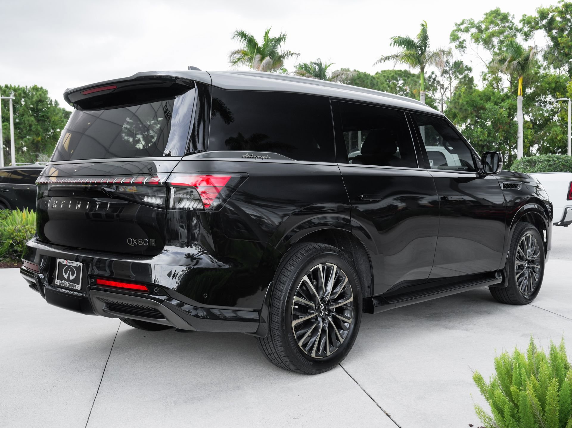 Certified 2026 INFINITI QX80 Autograph w/ Premium Cargo Package AWD/4WD image 24
