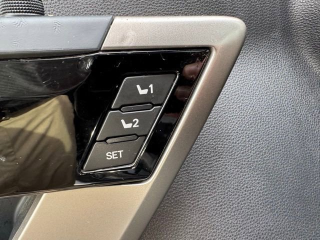 Used 2022 Toyota Tundra Limited image 15