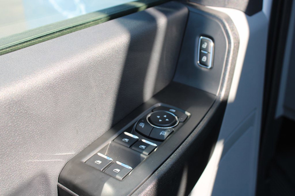 Used 2024 Ford F350 XL w/ XL Chrome Package image 19