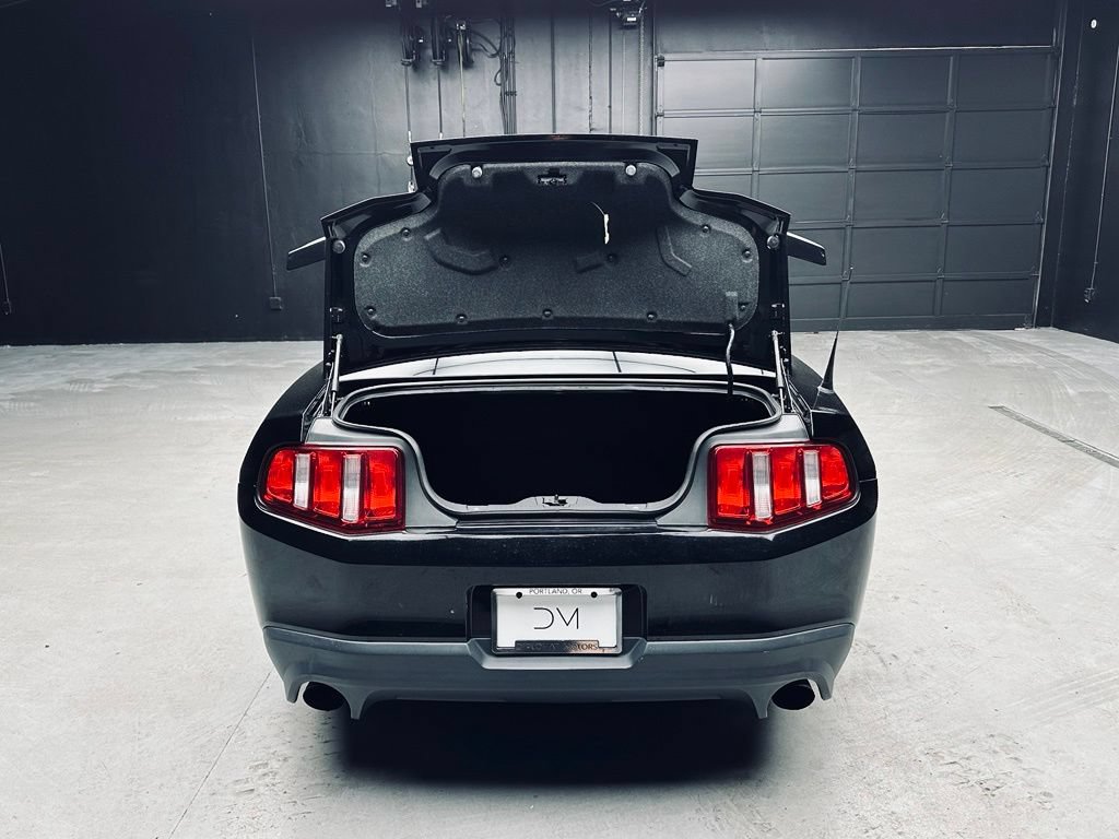 Used 2012 Ford Mustang GT w/ Electronics Pkg RWD image 37