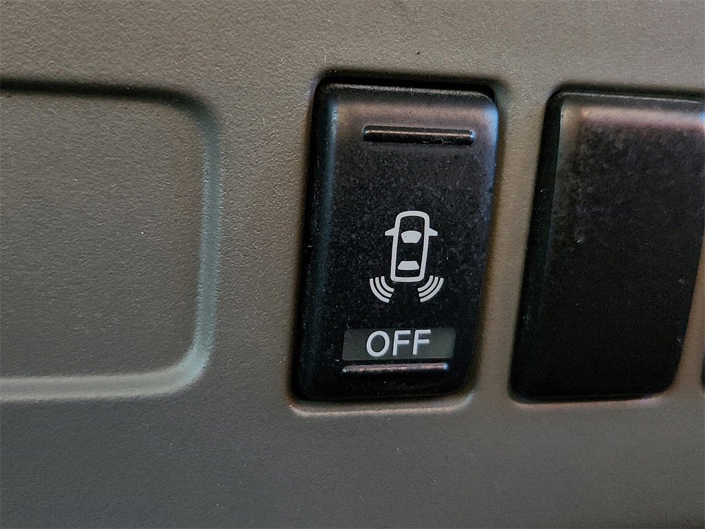 Used 2020 Nissan NV 1500 SV image 23