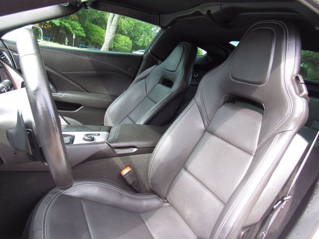 Used 2019 Chevrolet Corvette Stingray Coupe w/ Carbon Flash Badge Package image 8