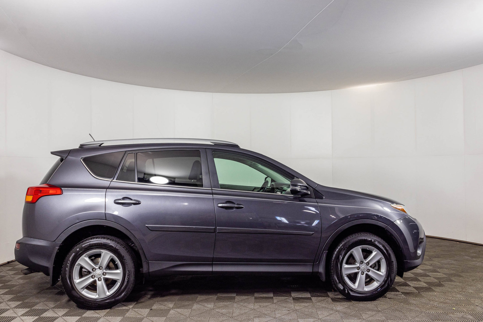 Used 2013 Toyota RAV4 XLE FWD image 14