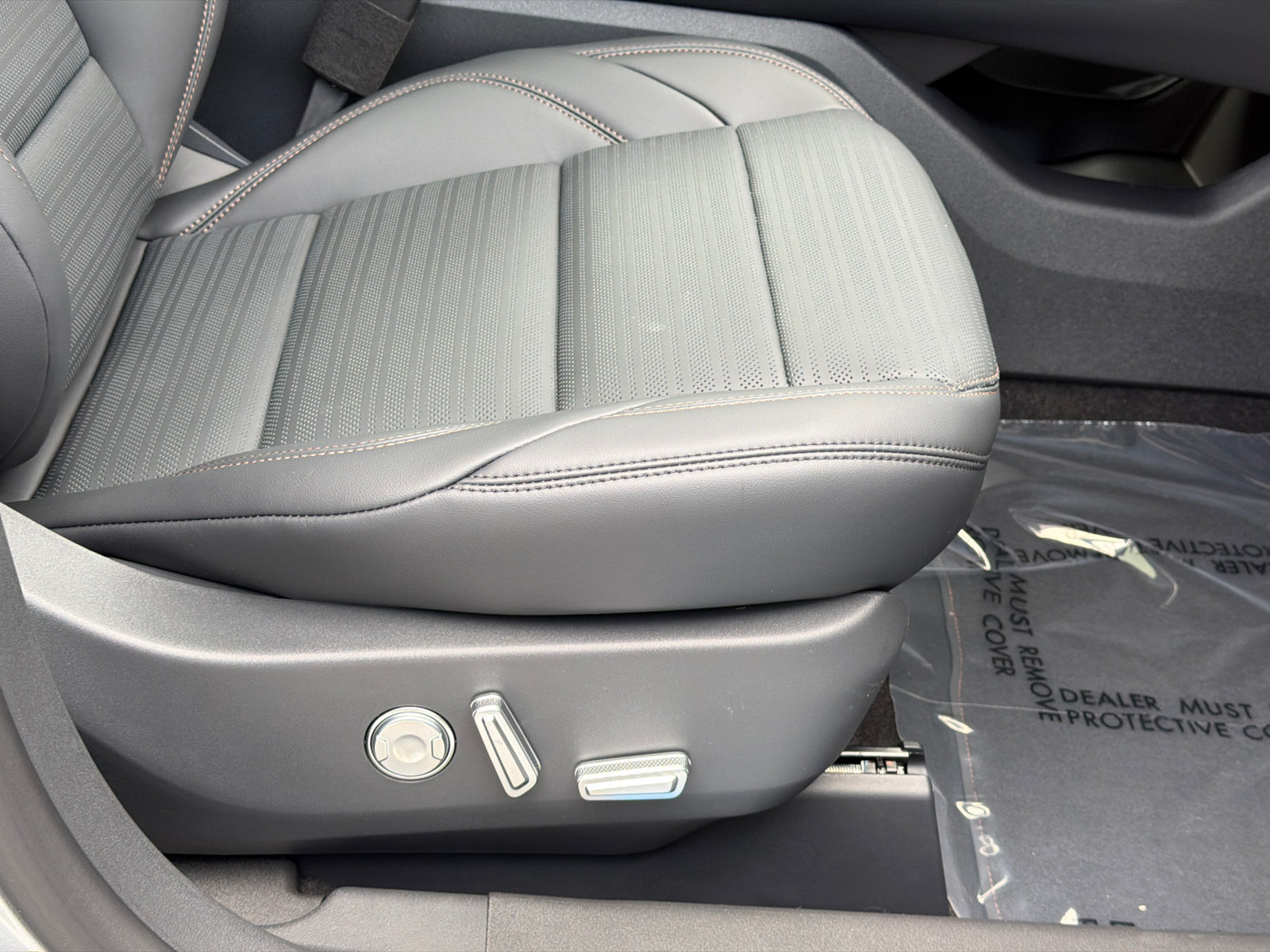 New 2026 Lincoln Nautilus Reserve AWD/4WD image 11