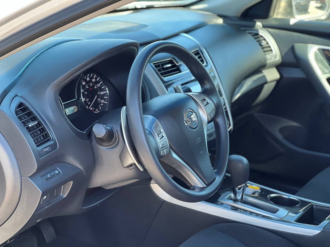 Used 2014 Nissan Altima 3.5 S FWD image 11
