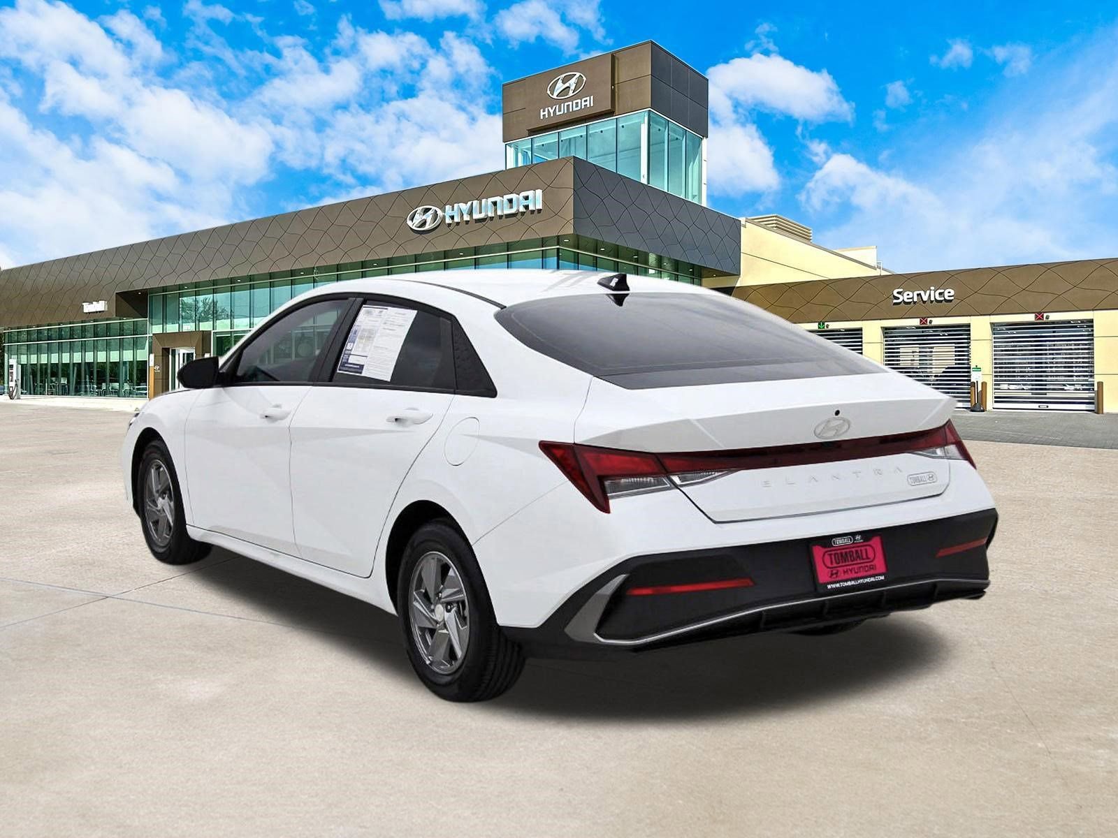 Used 2025 Hyundai Elantra SE FWD image 8