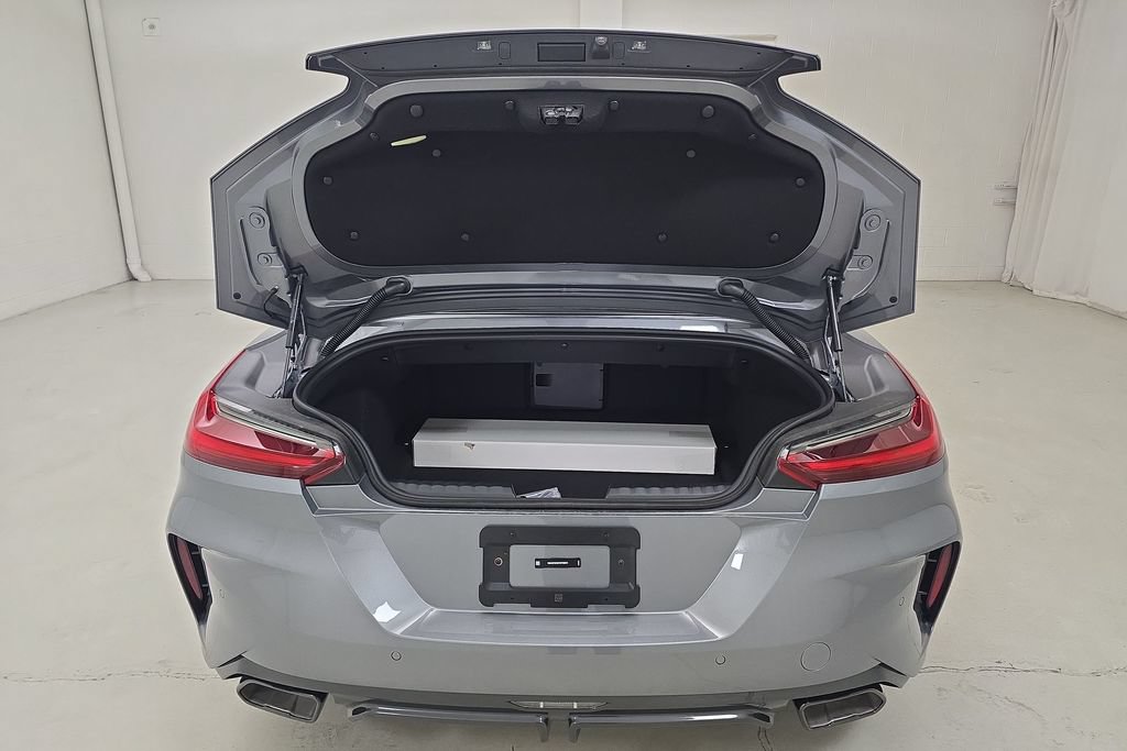 New 2026 BMW Z4 M40i w/ Premium Package RWD image 26