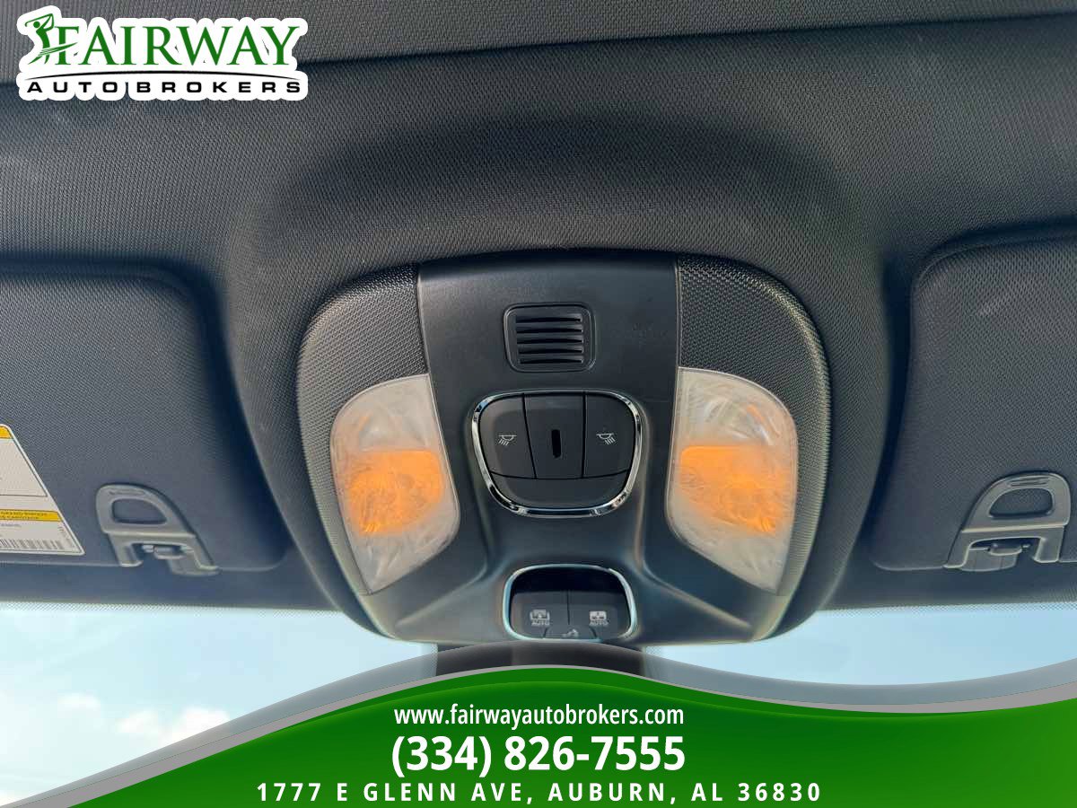 Used 2023 Jeep Compass Latitude w/ Sun and Sound Group AWD/4WD image 23