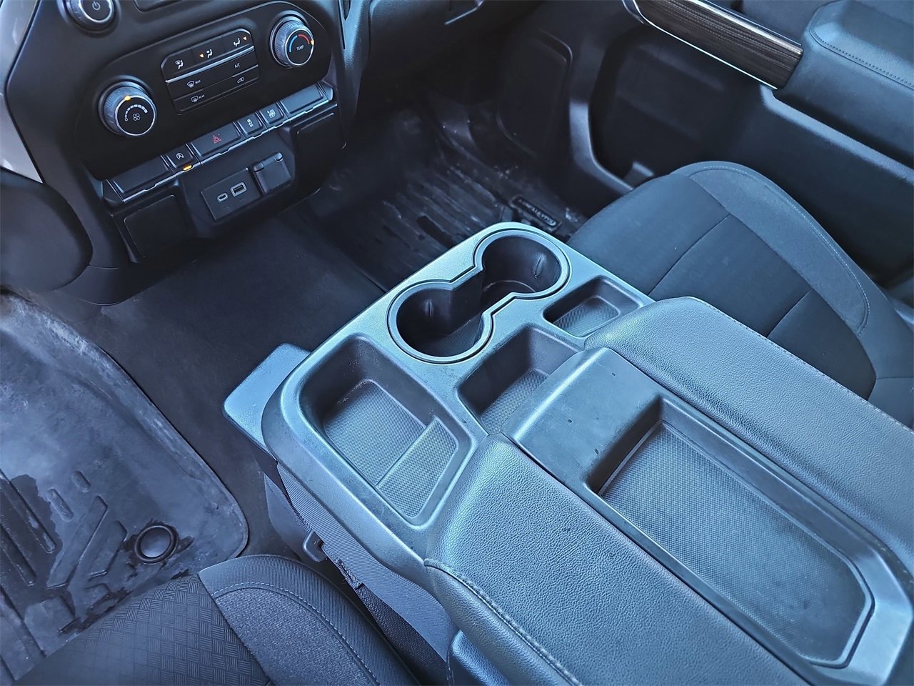 Used 2020 Chevrolet Silverado 1500 LT image 23