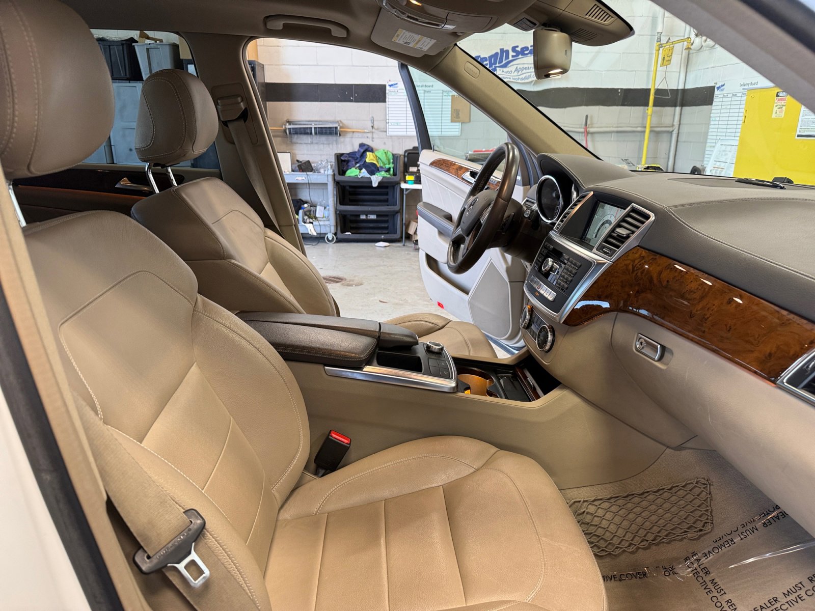 Certified 2015 Mercedes-Benz GL 450 4MATIC image 19