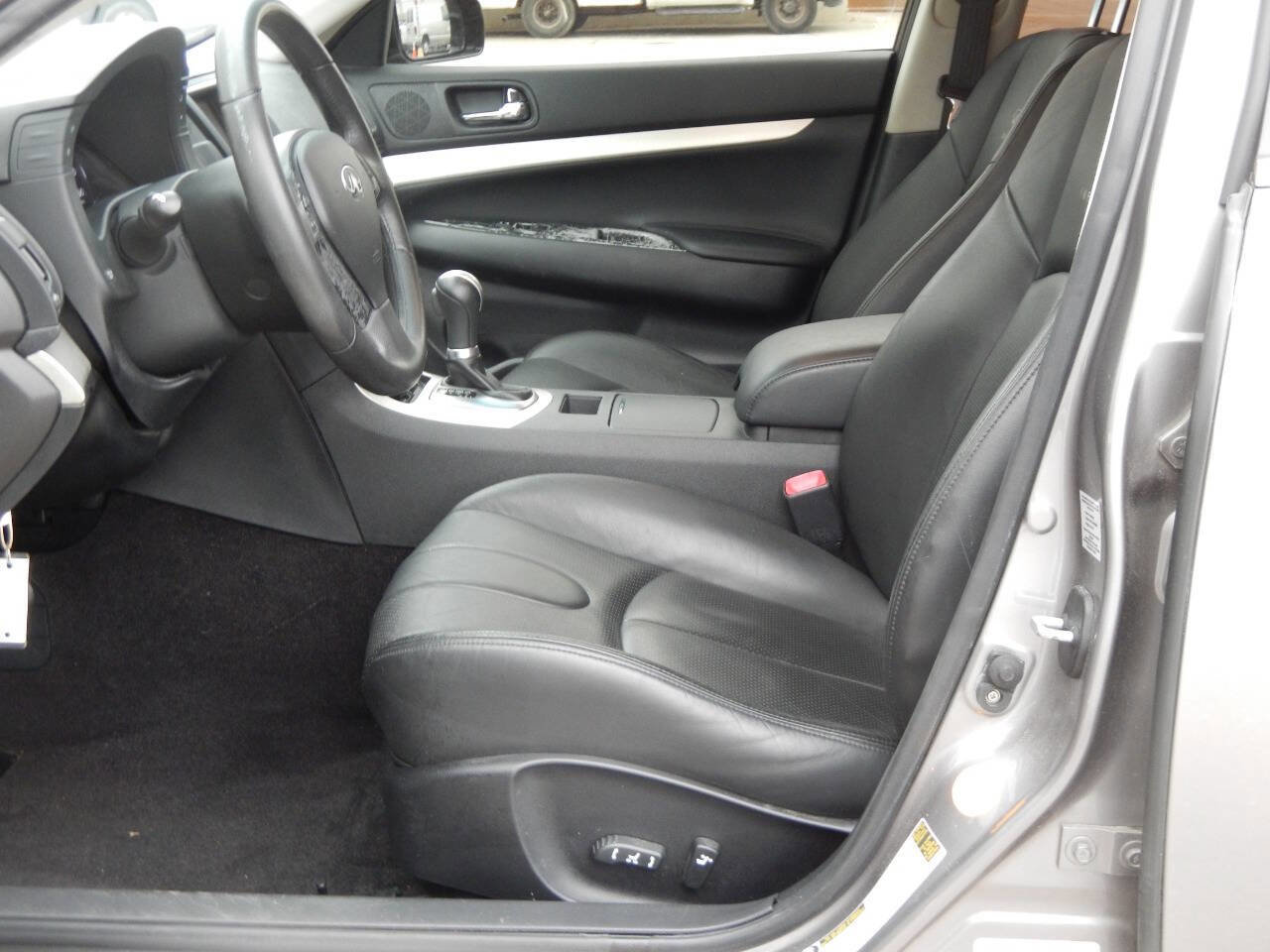 Used 2007 INFINITI G35 Journey w/ Performance Tire & Wheel Pkg image 26