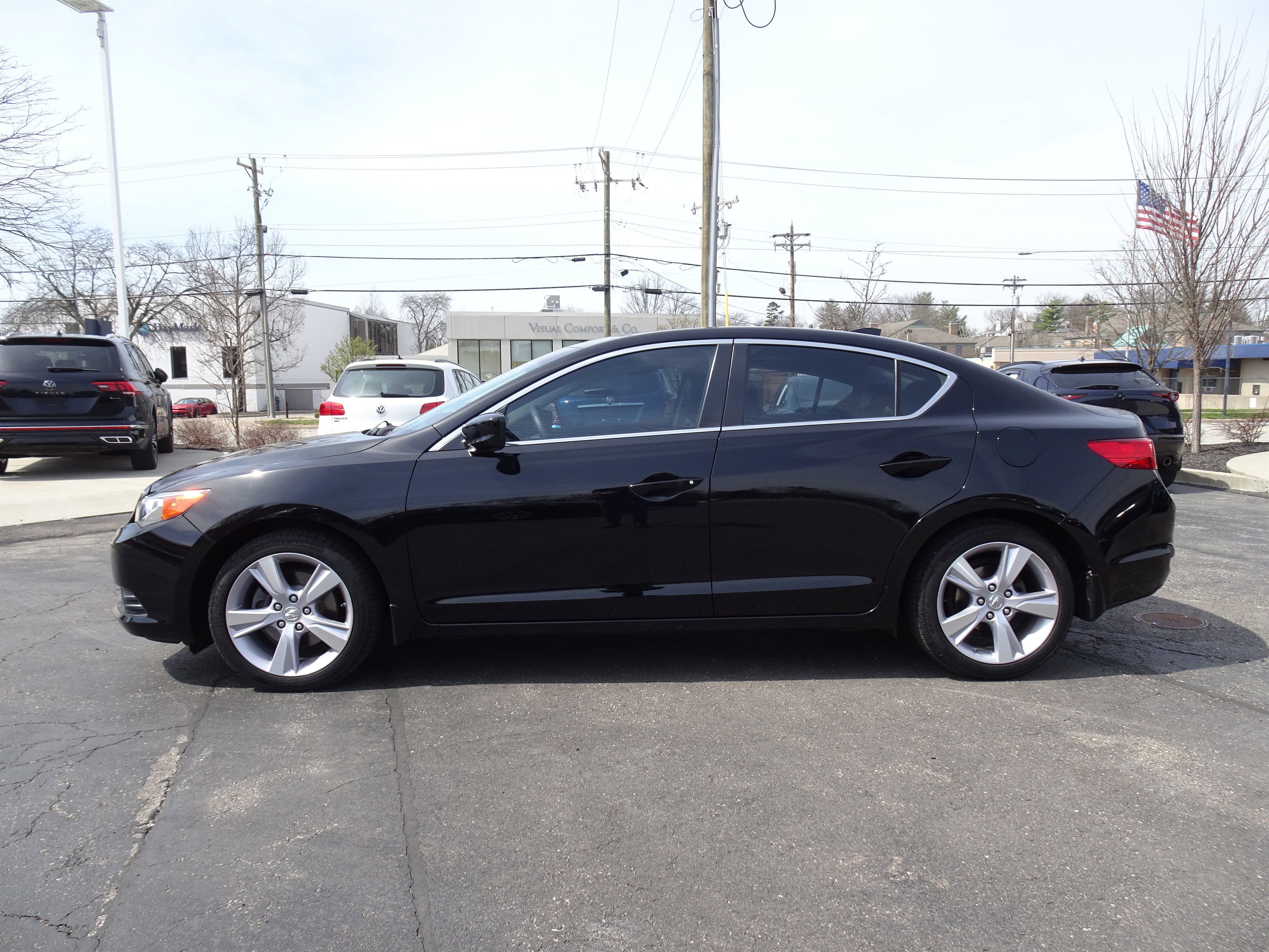 Used 2015 Acura ILX w/ Premium Package image 2