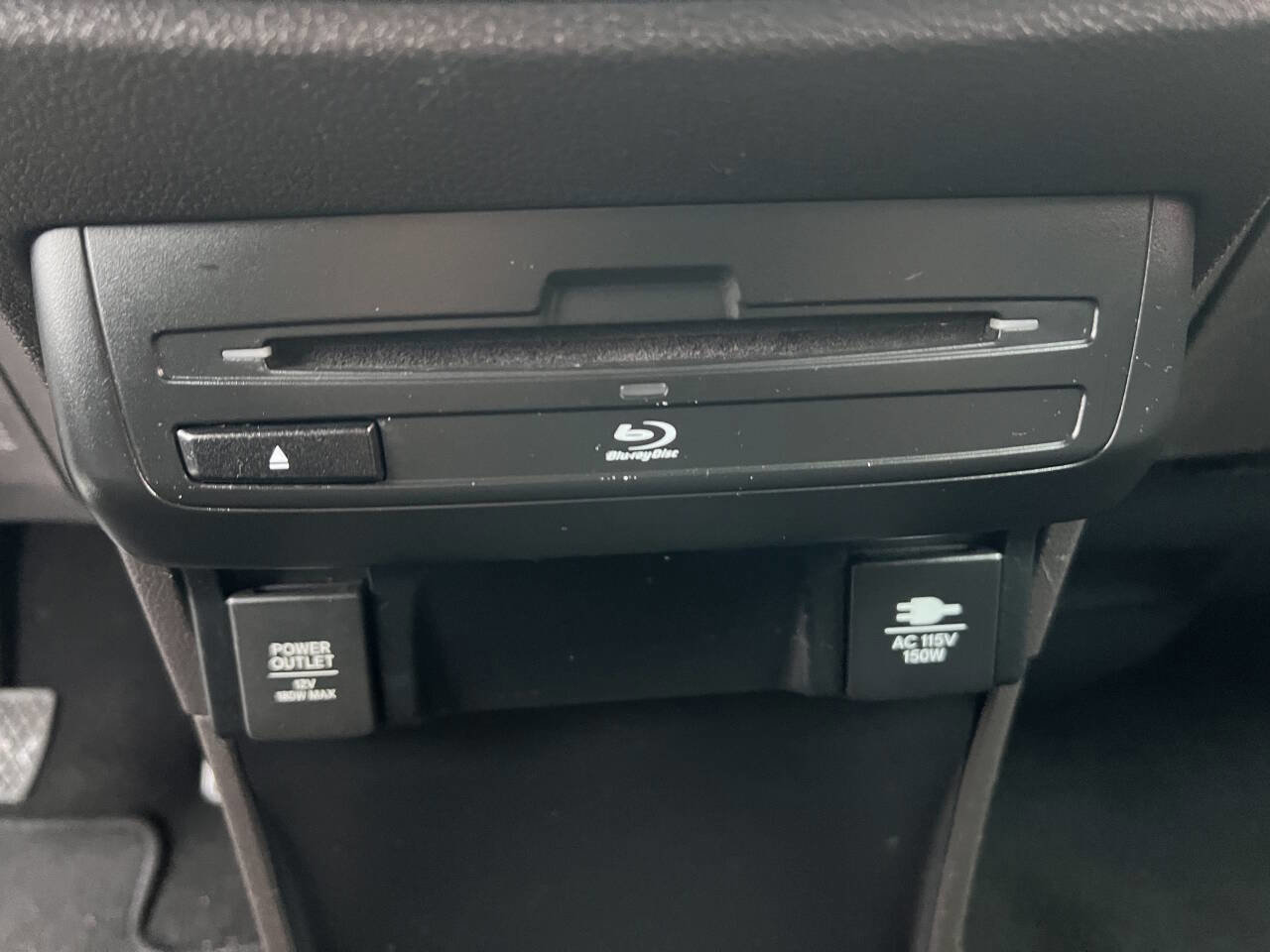 Used 2018 Honda Odyssey Touring image 17