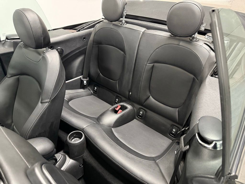 Used 2016 MINI Cooper S image 16