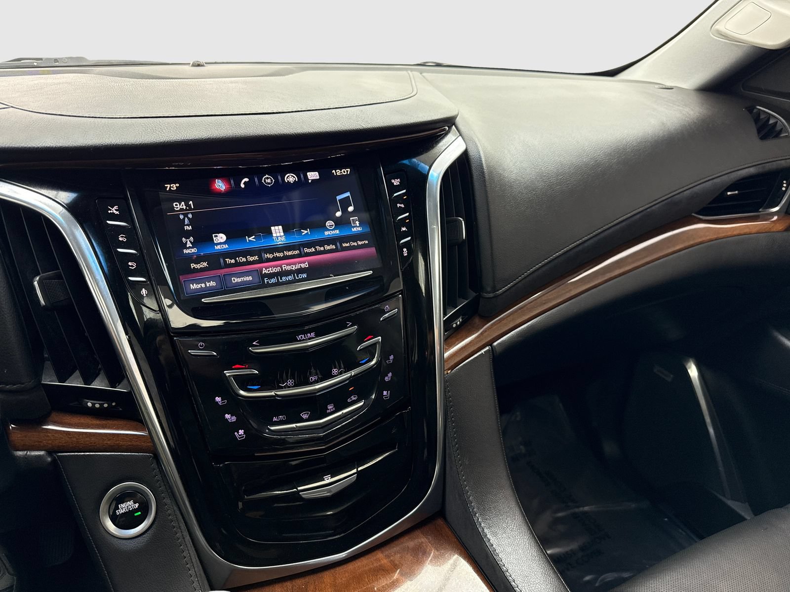 Used 2016 Cadillac Escalade Premium AWD/4WD image 24