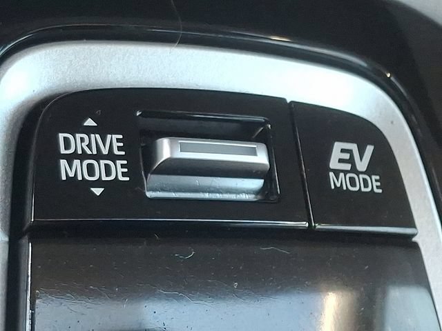 Used 2025 Toyota Corolla SE FWD image 26