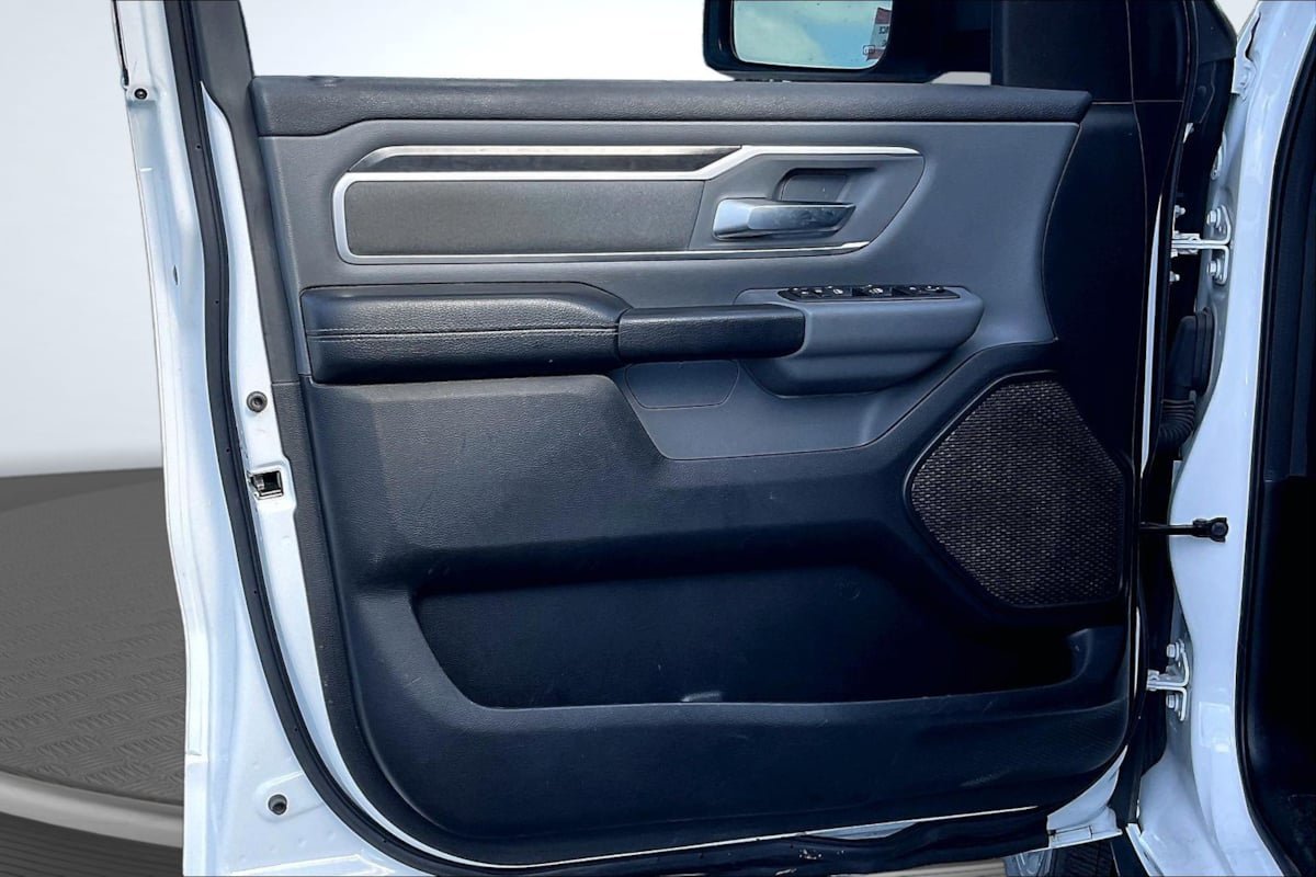 Used 2020 RAM 1500 Big Horn AWD/4WD image 23