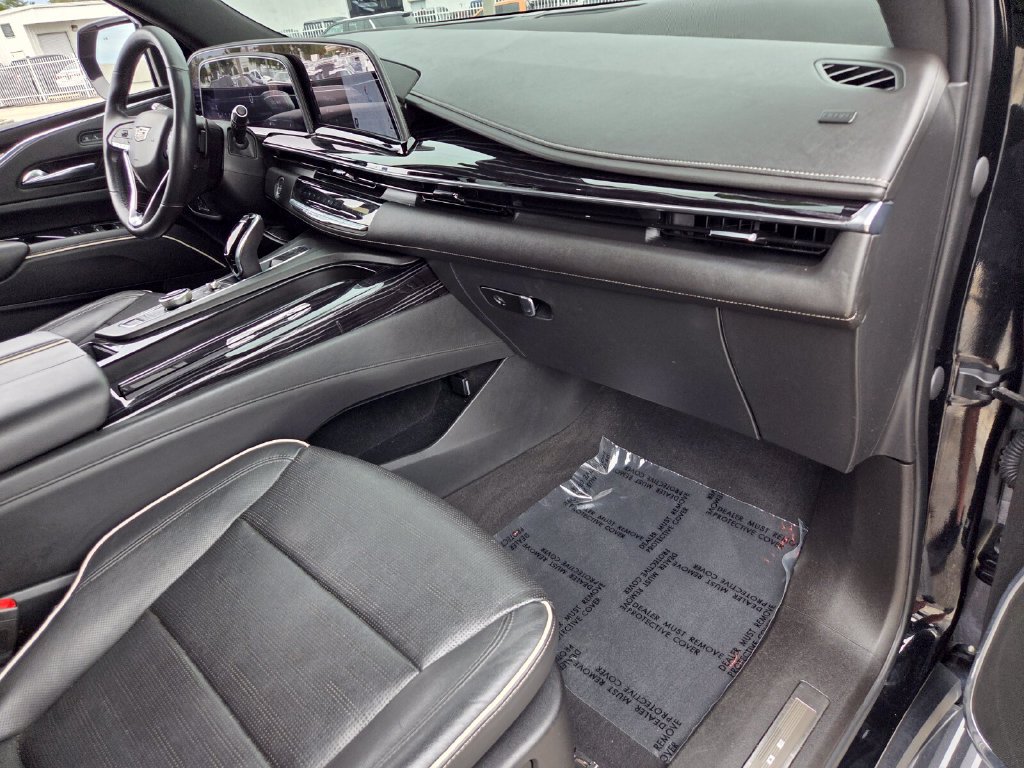 Used 2021 Cadillac Escalade ESV Sport w/ Driver Assist Tech Package RWD image 32