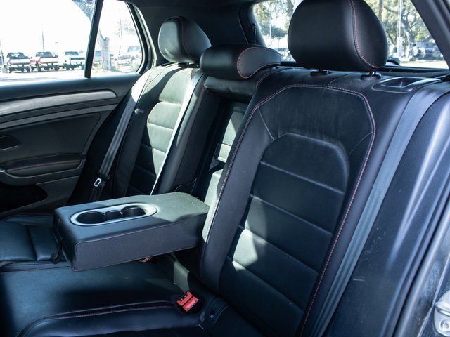 Used 2020 Volkswagen GTI SE image 19