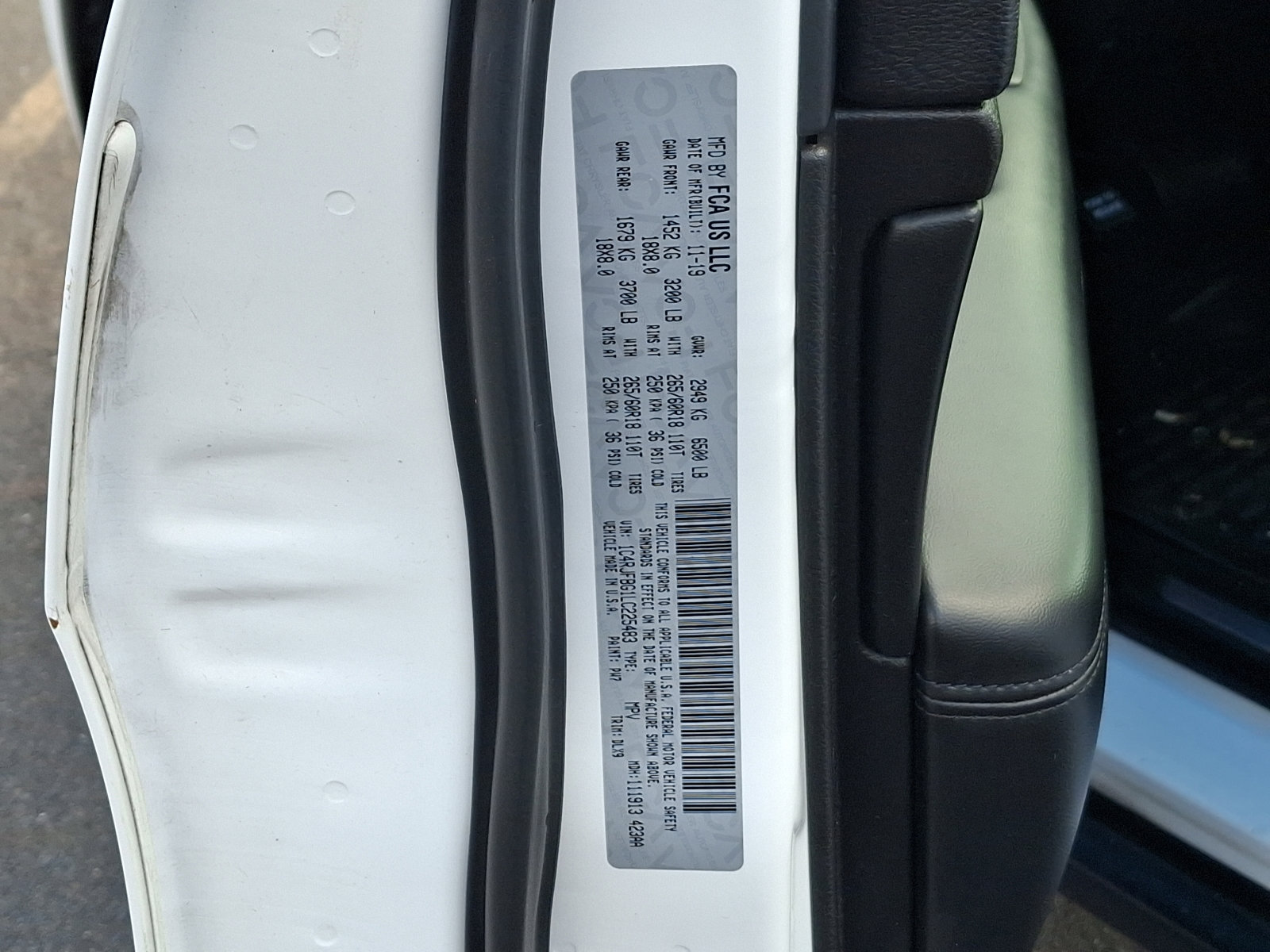 Used 2020 Jeep Grand Cherokee Limited w/ Luxury Group II image 29