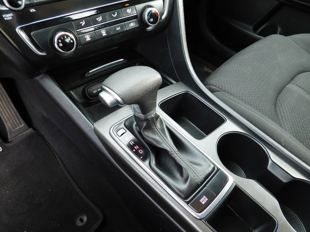 Used 2018 Kia Optima LX image 17