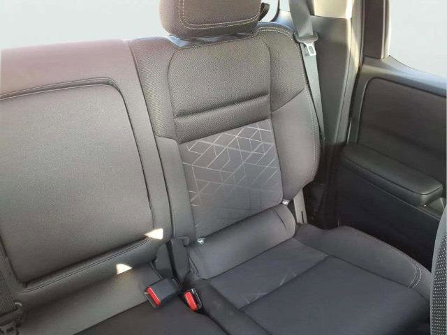 Certified 2025 Nissan Frontier SV image 17