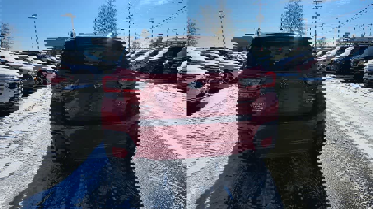 Certified 2023 Subaru Crosstrek 2.0i image 7