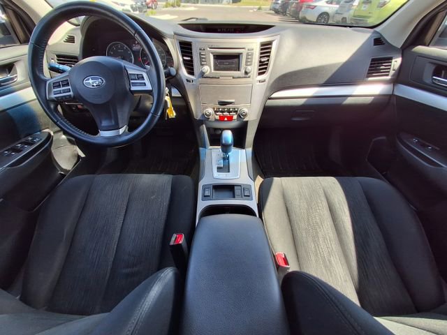 Used 2014 Subaru Outback 2.5i Premium w/ Moonroof Package AWD/4WD image 17
