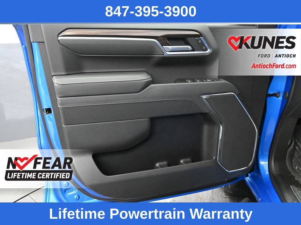 Used 2025 Chevrolet Silverado 1500 LT Trail Boss w/ LPO, Dark Essentials Package AWD/4WD image 14
