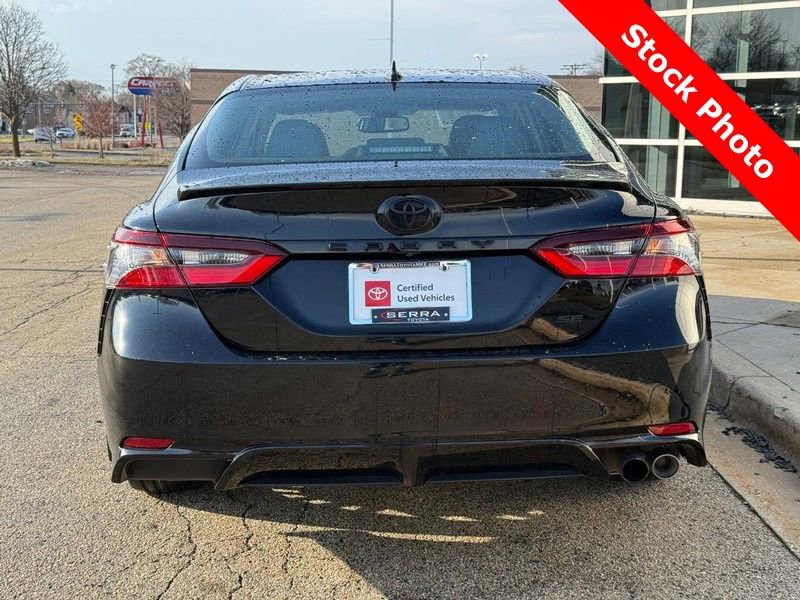 Used 2023 Toyota Camry SE w/ Cold Weather Package image 4