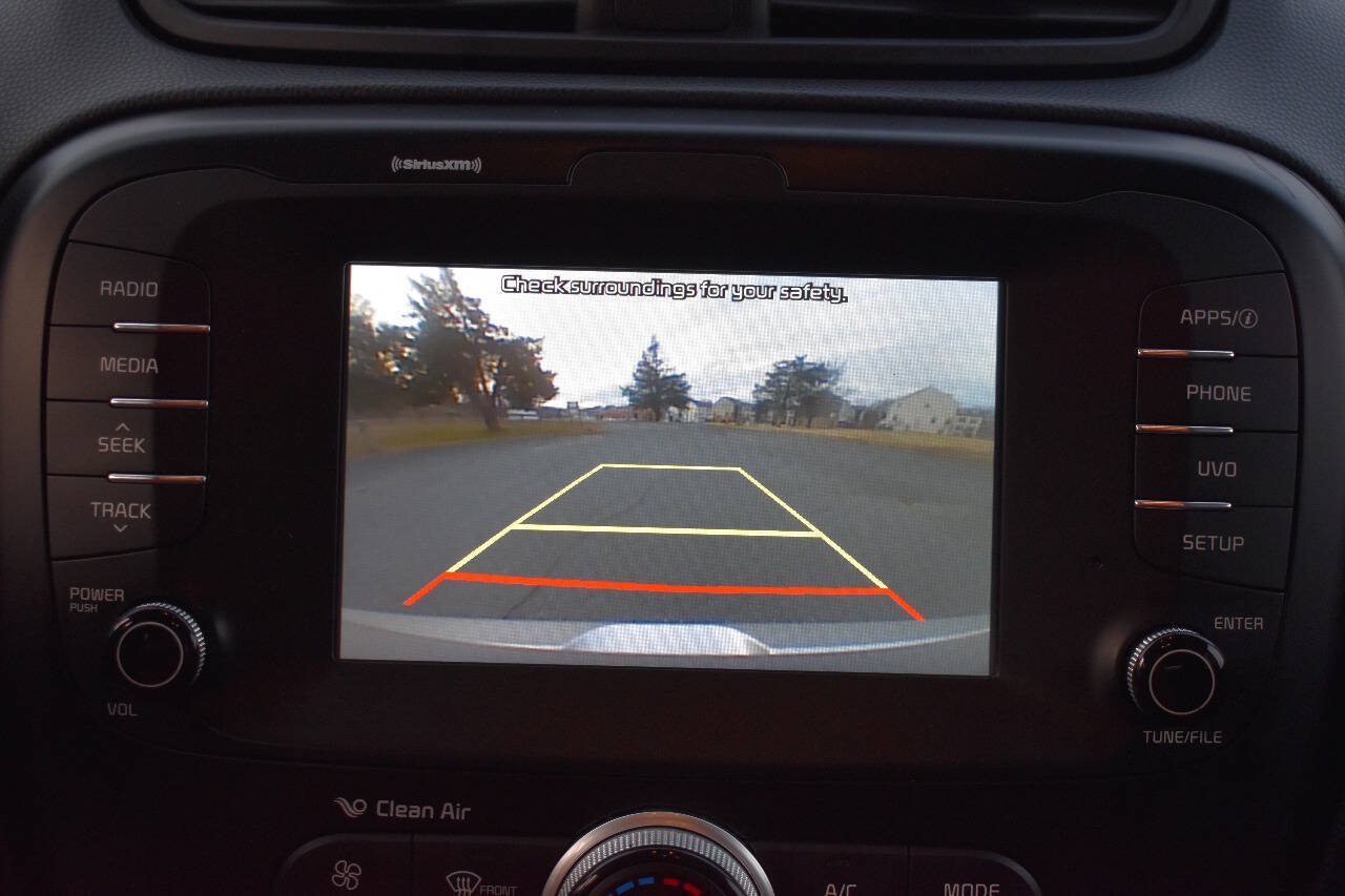 Used 2018 Kia Soul + FWD image 25