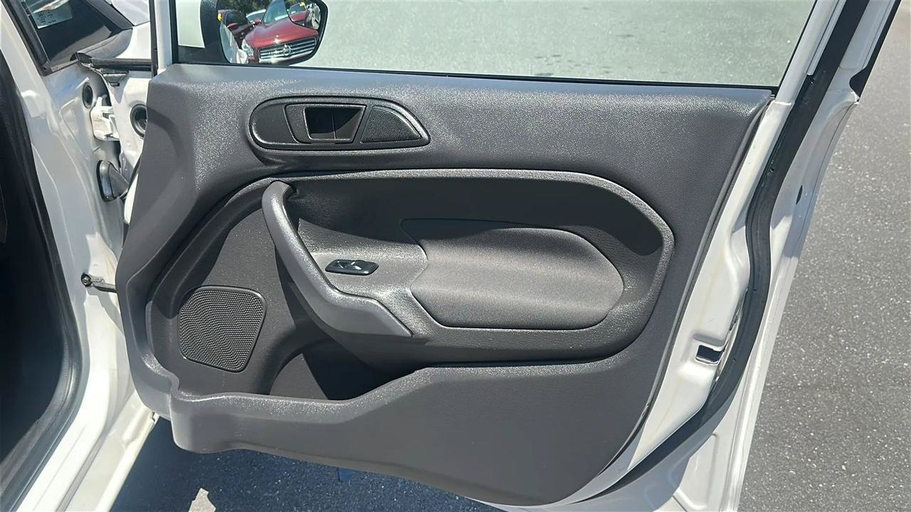 Used 2017 Ford Fiesta SE FWD image 27