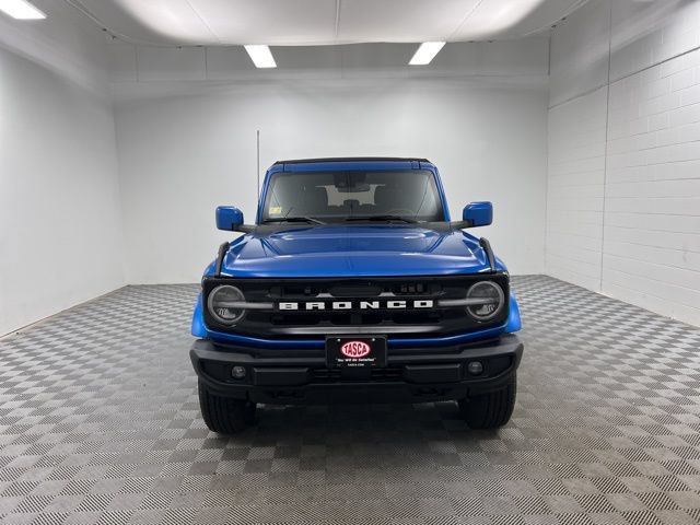 Used 2024 Ford Bronco Outer Banks AWD/4WD image 2