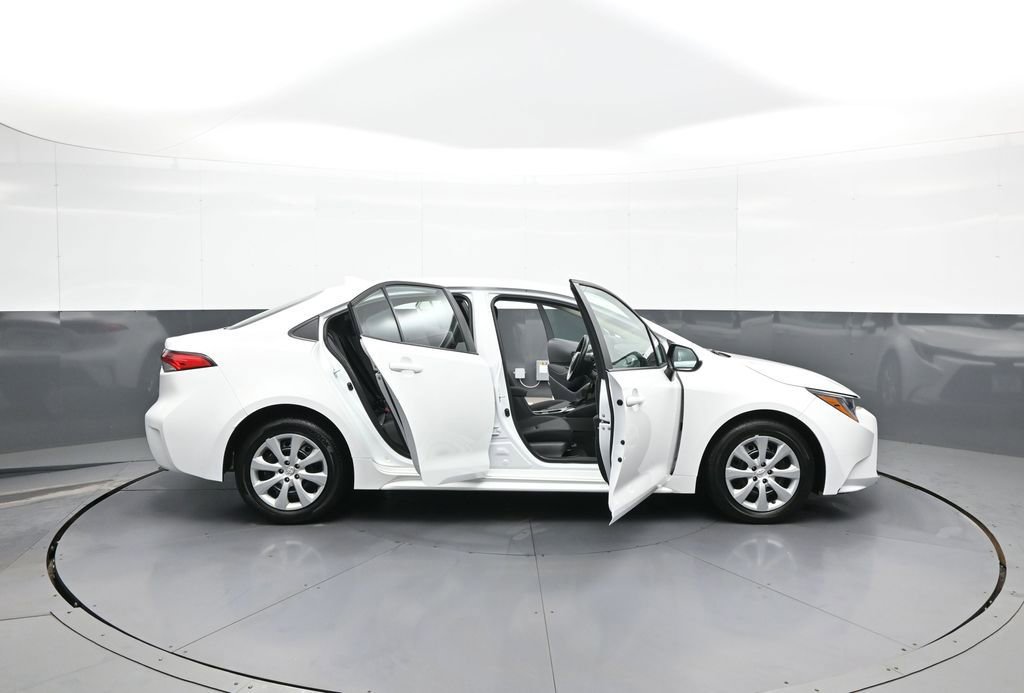 Certified 2025 Toyota Corolla LE image 41