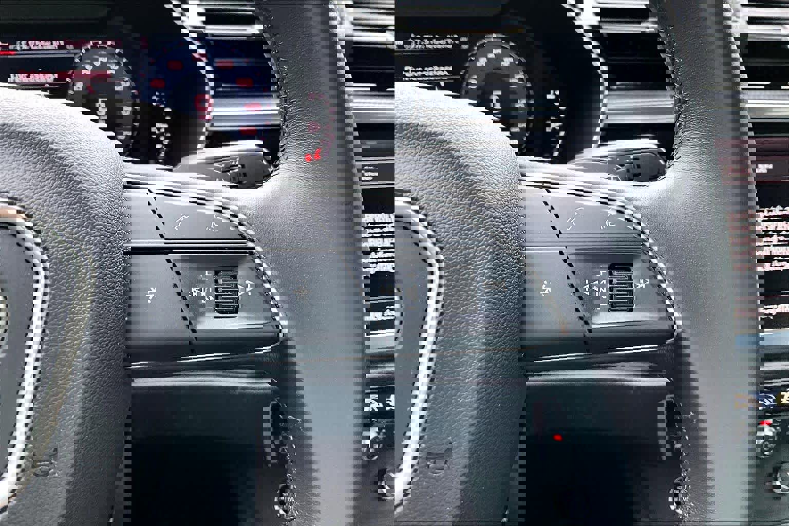 Used 2023 Audi Q3 2.0T Premium Plus w/ Premium Plus Package image 24