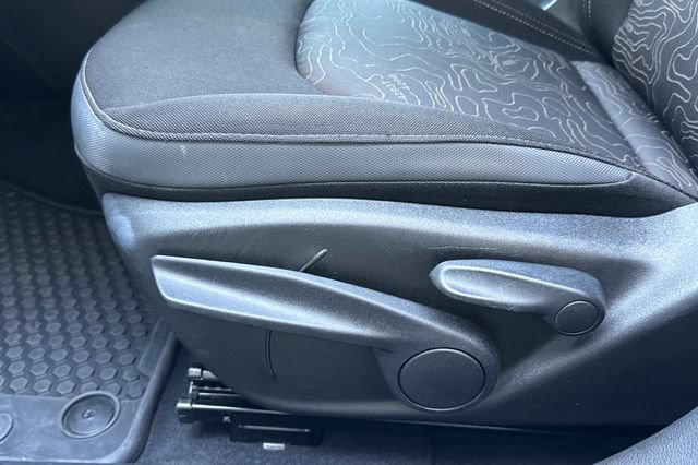 Used 2023 Jeep Renegade Latitude AWD/4WD image 13