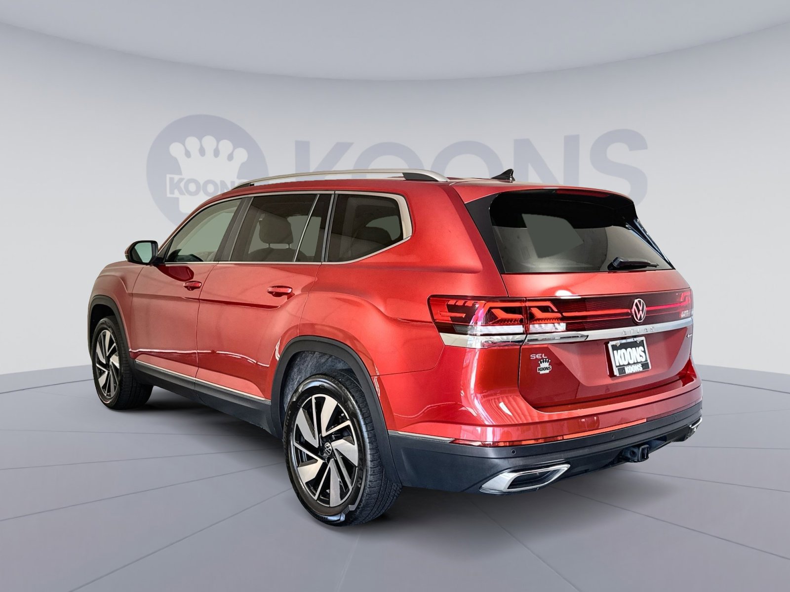 Used 2024 Volkswagen Atlas SEL image 4